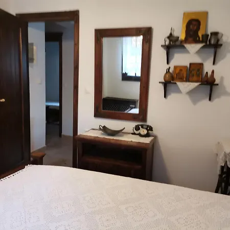 Luxury Apartment *